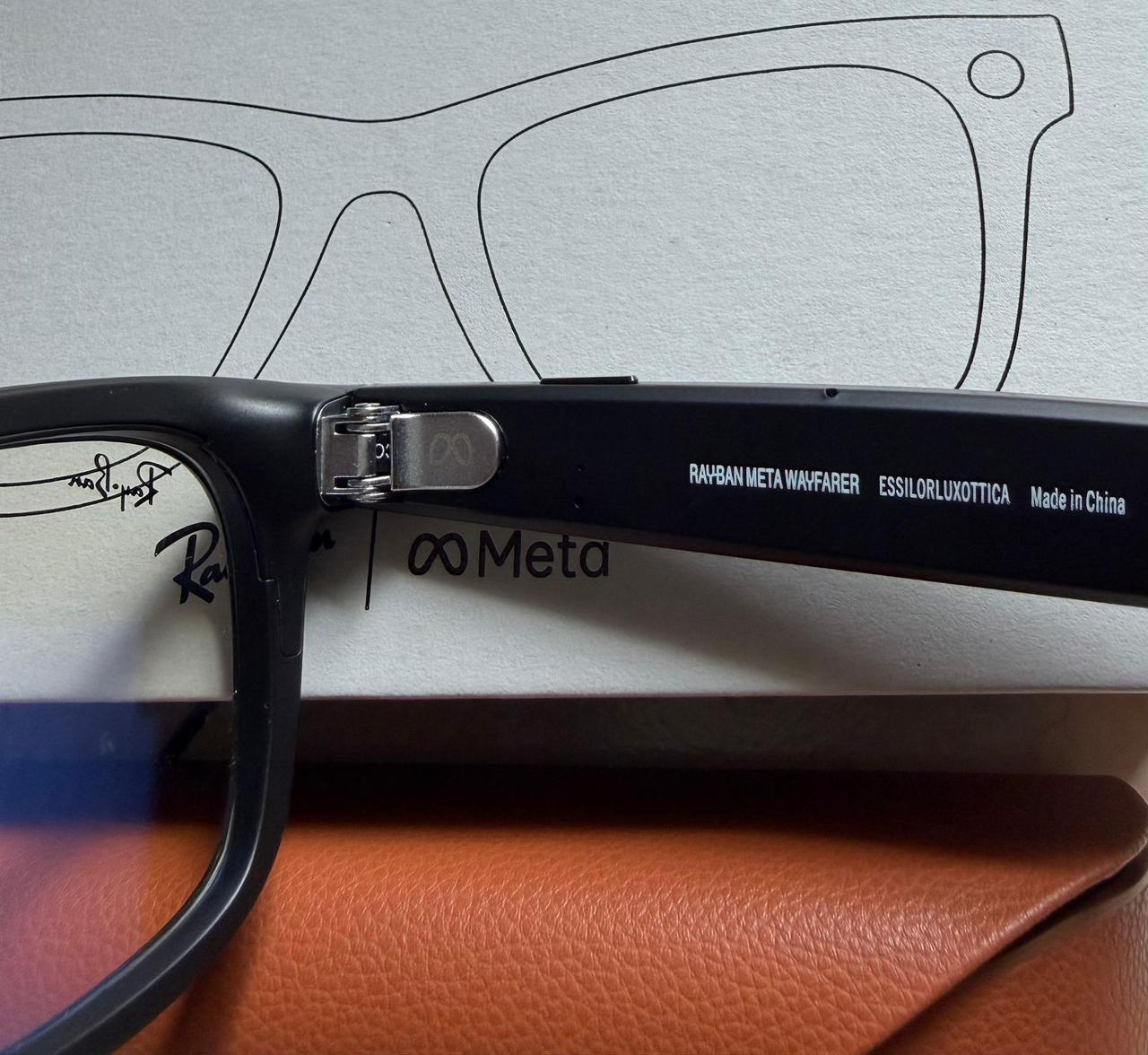 Classic Polarized Sunglasses With Box And Pouch